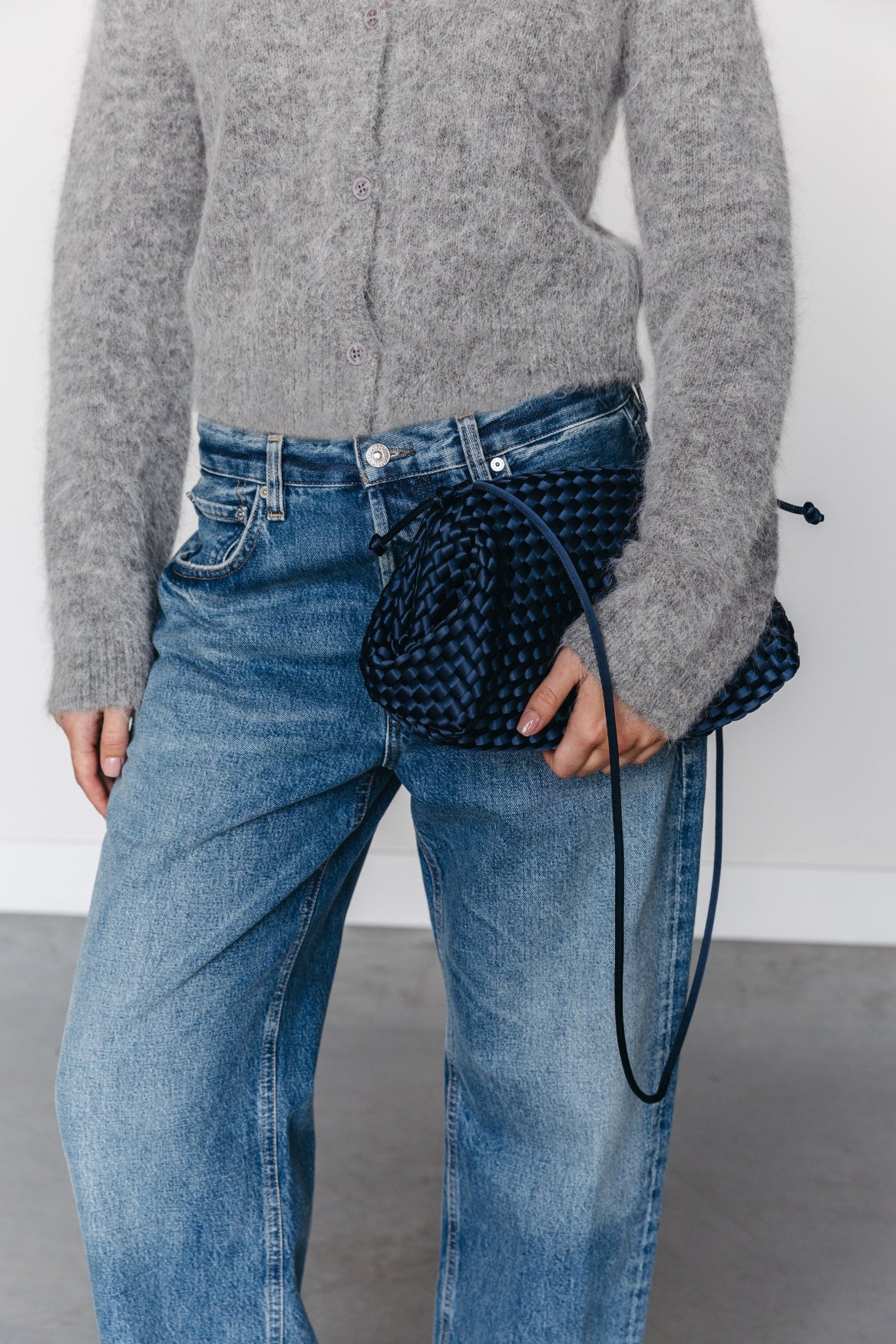 Marrea Pouch Dolomite Midnight