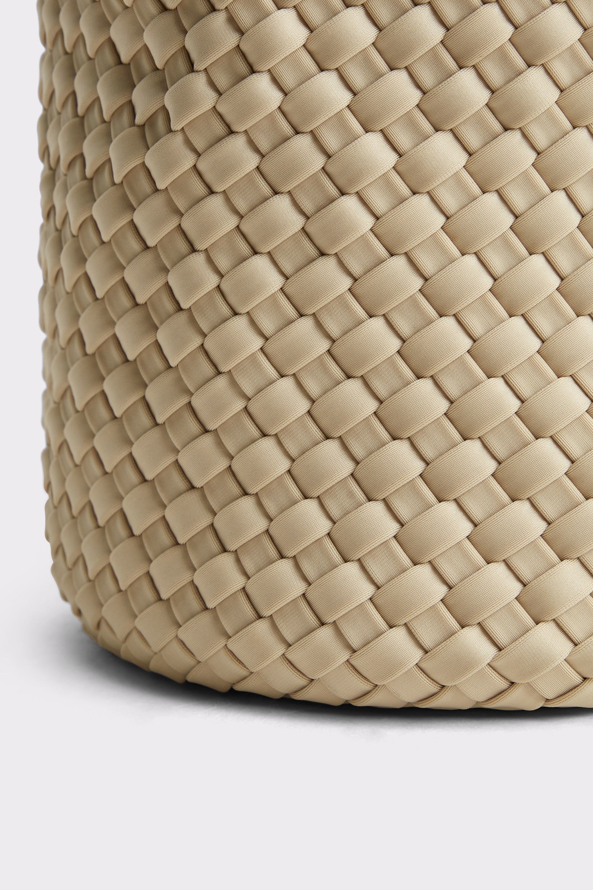 Marrea Basket No Tan Lines