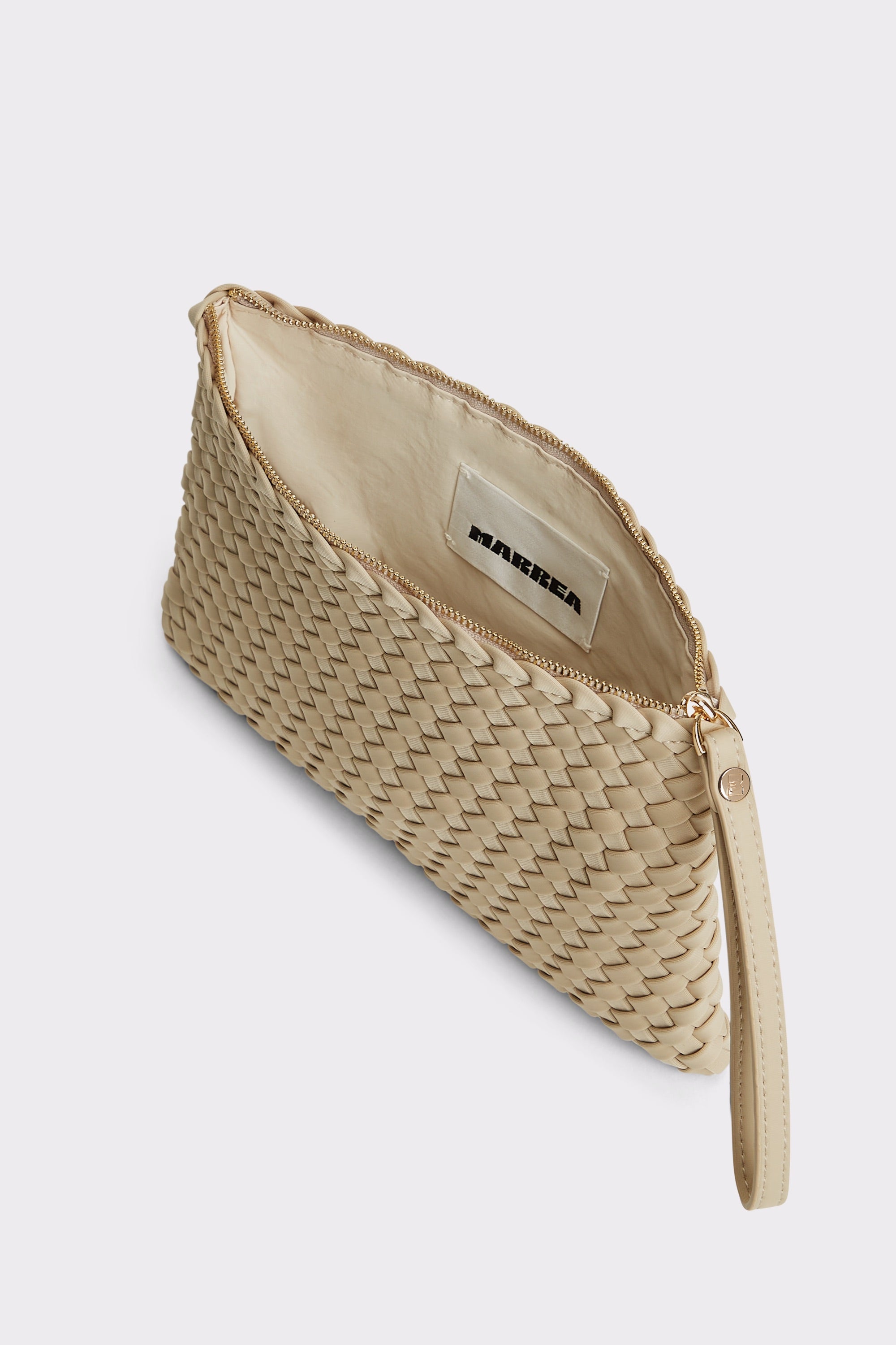 Marrea Clutch No tan lines