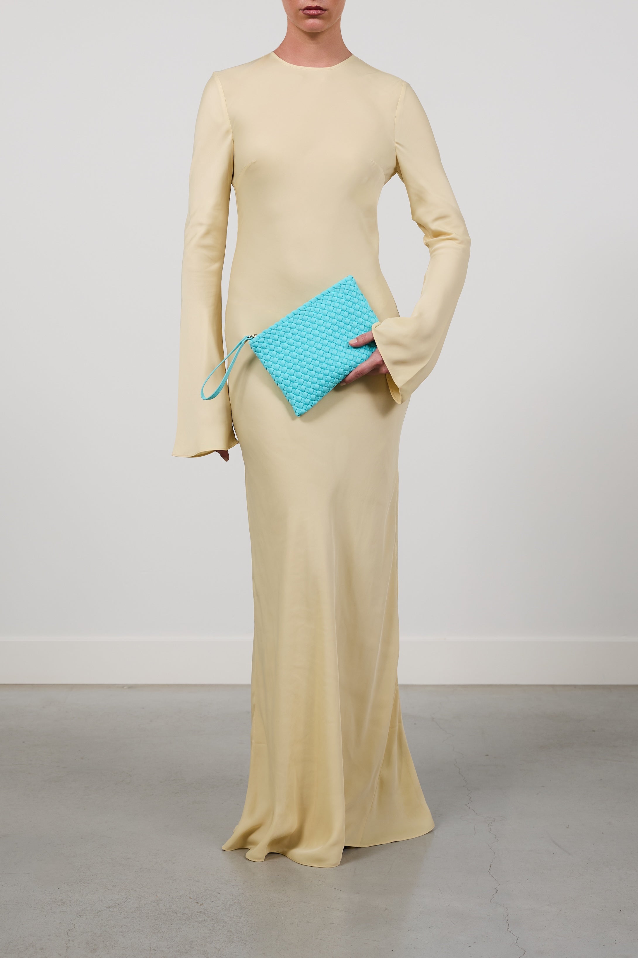 Marrea Clutch Ocean Air