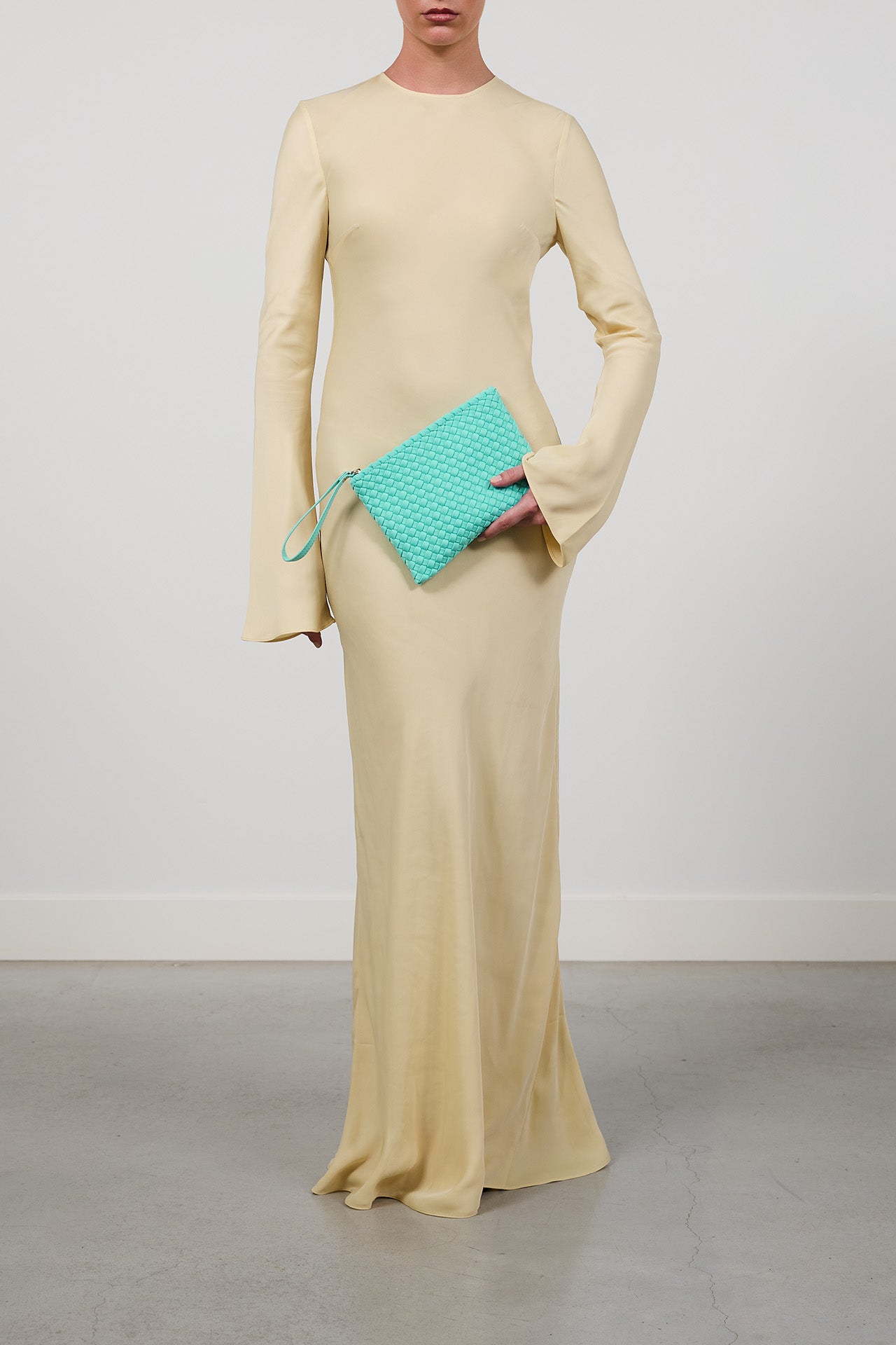 Marrea Clutch Ocean Air