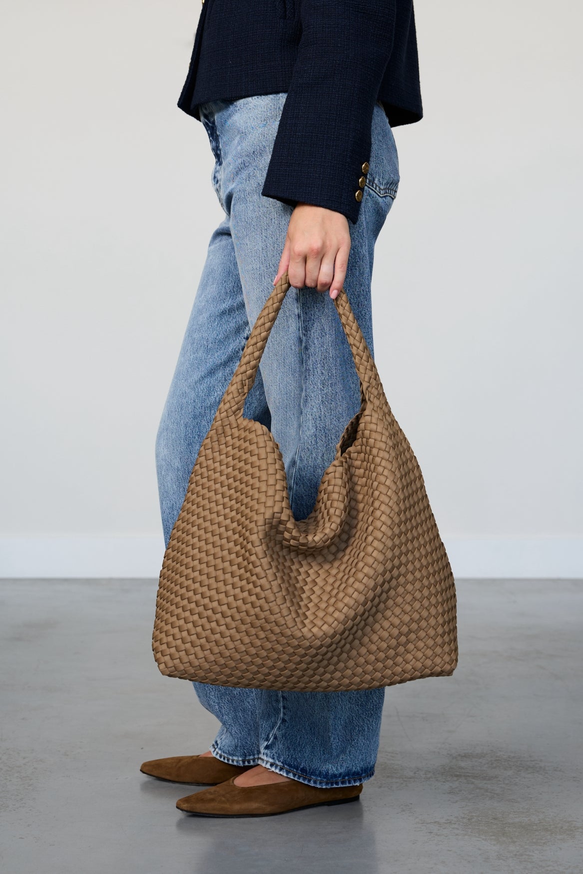 Marrea Large Bucket Retro Sand
